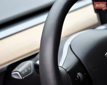 Черный Тесла Model Y, объемом двигателя 0 л и пробегом 73 тыс. км за 25950 $, фото 38 на Automoto.ua