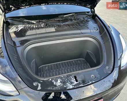Черный Тесла Model Y, объемом двигателя 0 л и пробегом 59 тыс. км за 24900 $, фото 41 на Automoto.ua