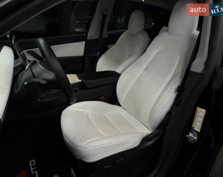 Черный Тесла Model Y, объемом двигателя 0 л и пробегом 70 тыс. км за 26900 $, фото 17 на Automoto.ua
