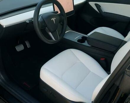 Черный Тесла Model Y, объемом двигателя 0 л и пробегом 82 тыс. км за 30000 $, фото 1 на Automoto.ua