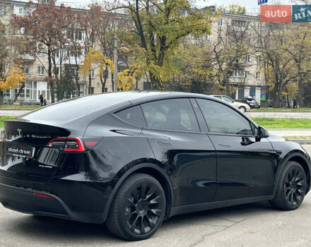 Черный Тесла Model Y, объемом двигателя 0 л и пробегом 5 тыс. км за 24999 $, фото 4 на Automoto.ua