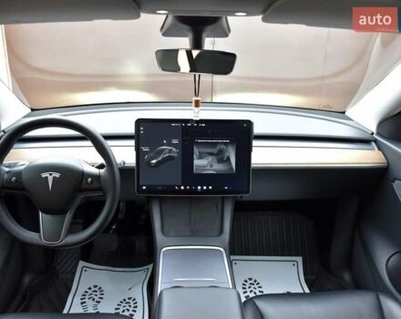 Черный Тесла Model Y, объемом двигателя 0 л и пробегом 73 тыс. км за 25950 $, фото 31 на Automoto.ua