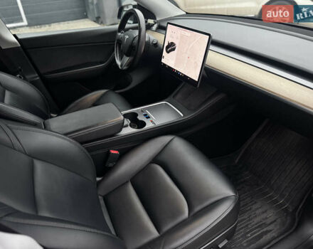 Чорний Тесла Model Y, об'ємом двигуна 0 л та пробігом 13 тис. км за 24500 $, фото 49 на Automoto.ua