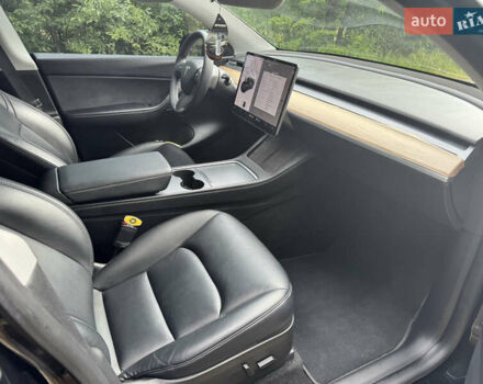 Тесла Model Y 2021 в Виннице на Automoto.ua Черный Тесла Model Y, объемом двигателя 0 л и пробегом 70 тыс. км за 25199 $, фото 10 на Automoto.ua