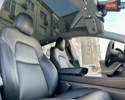 Чорний Тесла Model Y, об'ємом двигуна 0 л та пробігом 141 тис. км за 24900 $, фото 13 на Automoto.ua