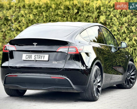 Чорний Тесла Model Y, об'ємом двигуна 0 л та пробігом 62 тис. км за 24999 $, фото 5 на Automoto.ua