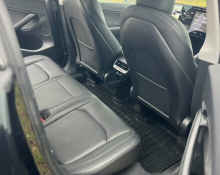 Черный Тесла Model Y, объемом двигателя 0 л и пробегом 97 тыс. км за 19999 $, фото 10 на Automoto.ua