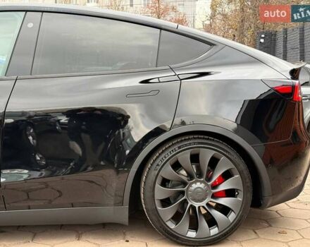 Черный Тесла Model Y, объемом двигателя 0 л и пробегом 141 тыс. км за 23999 $, фото 3 на Automoto.ua