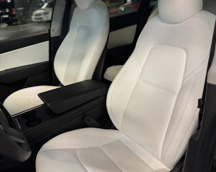 Черный Тесла Model Y, объемом двигателя 0 л и пробегом 33 тыс. км за 25900 $, фото 30 на Automoto.ua