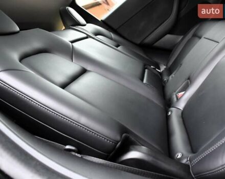 Черный Тесла Model Y, объемом двигателя 0 л и пробегом 73 тыс. км за 25950 $, фото 58 на Automoto.ua