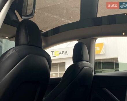 Чорний Тесла Model Y, об'ємом двигуна 0 л та пробігом 73 тис. км за 28500 $, фото 15 на Automoto.ua