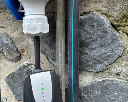 Чорний Тесла Model Y, об'ємом двигуна 0 л та пробігом 70 тис. км за 27000 $, фото 19 на Automoto.ua