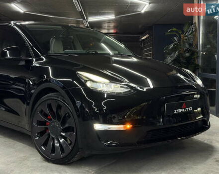 Черный Тесла Model Y, объемом двигателя 0 л и пробегом 70 тыс. км за 26900 $, фото 3 на Automoto.ua