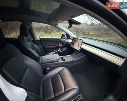 Черный Тесла Model Y, объемом двигателя 0 л и пробегом 146 тыс. км за 24200 $, фото 12 на Automoto.ua