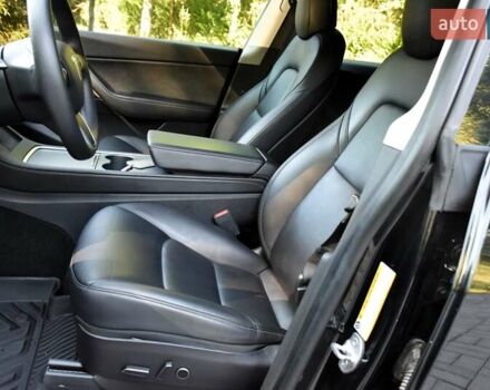 Черный Тесла Model Y, объемом двигателя 0 л и пробегом 82 тыс. км за 24950 $, фото 32 на Automoto.ua