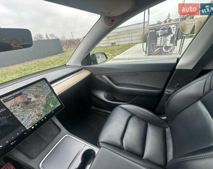 Черный Тесла Model Y, объемом двигателя 0 л и пробегом 127 тыс. км за 26500 $, фото 21 на Automoto.ua