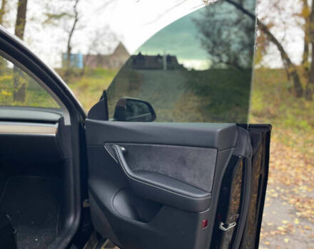 Черный Тесла Model Y, объемом двигателя 0 л и пробегом 158 тыс. км за 22000 $, фото 14 на Automoto.ua