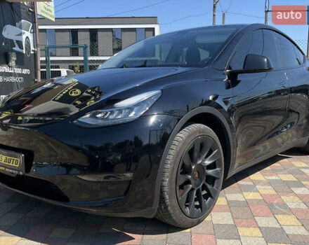 Черный Тесла Model Y, объемом двигателя 0 л и пробегом 51 тыс. км за 27300 $, фото 2 на Automoto.ua