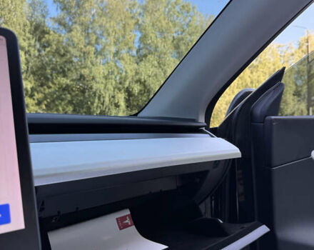 Чорний Тесла Model Y, об'ємом двигуна 0 л та пробігом 113 тис. км за 22222 $, фото 19 на Automoto.ua