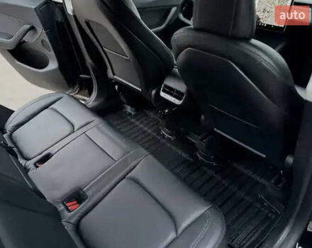 Черный Тесла Model Y, объемом двигателя 0 л и пробегом 162 тыс. км за 25700 $, фото 9 на Automoto.ua
