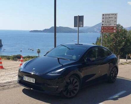 Тесла Model Y 2021 в Киеве на Automoto.ua Черный Тесла Model Y, объемом двигателя 0 л и пробегом 115 тыс. км за 25200 $, фото 26 на Automoto.ua