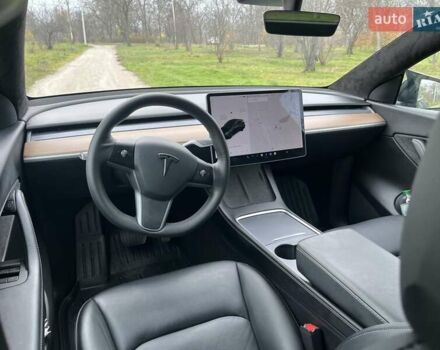 Черный Тесла Model Y, объемом двигателя 0 л и пробегом 85 тыс. км за 23500 $, фото 14 на Automoto.ua