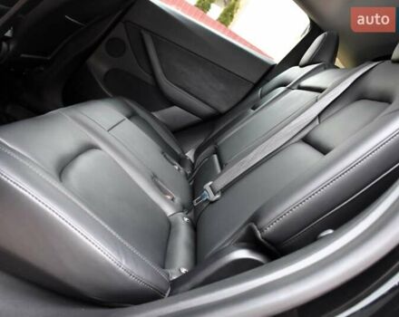 Черный Тесла Model Y, объемом двигателя 0 л и пробегом 73 тыс. км за 25950 $, фото 62 на Automoto.ua