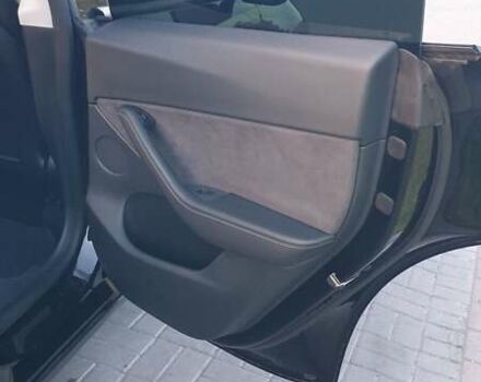 Тесла Model Y 2021 в Киеве на Automoto.ua Черный Тесла Model Y, объемом двигателя 0 л и пробегом 115 тыс. км за 25200 $, фото 17 на Automoto.ua