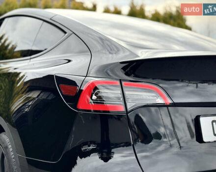 Чорний Тесла Model Y, об'ємом двигуна 0 л та пробігом 62 тис. км за 24999 $, фото 23 на Automoto.ua