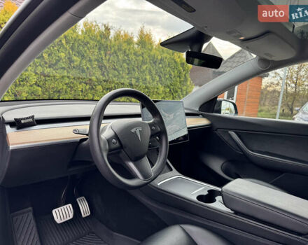Чорний Тесла Model Y, об'ємом двигуна 0 л та пробігом 62 тис. км за 24999 $, фото 57 на Automoto.ua