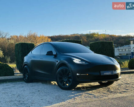 Черный Тесла Model Y, объемом двигателя 0 л и пробегом 60 тыс. км за 22999 $, фото 1 на Automoto.ua