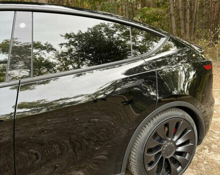 Черный Тесла Model Y, объемом двигателя 0 л и пробегом 125 тыс. км за 24300 $, фото 2 на Automoto.ua