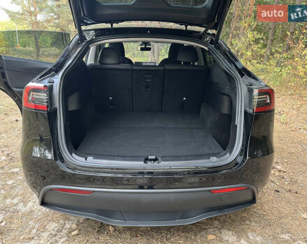 Черный Тесла Model Y, объемом двигателя 0 л и пробегом 125 тыс. км за 24300 $, фото 9 на Automoto.ua