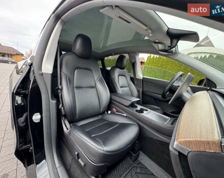Чорний Тесла Model Y, об'ємом двигуна 0 л та пробігом 62 тис. км за 24999 $, фото 34 на Automoto.ua