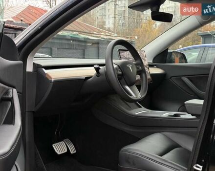 Черный Тесла Model Y, объемом двигателя 0 л и пробегом 141 тыс. км за 23999 $, фото 13 на Automoto.ua