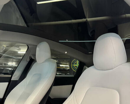 Черный Тесла Model Y, объемом двигателя 0 л и пробегом 33 тыс. км за 25900 $, фото 32 на Automoto.ua