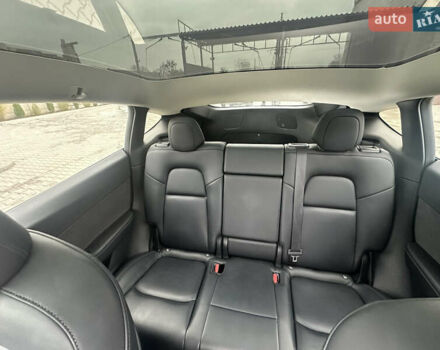 Черный Тесла Model Y, объемом двигателя 0 л и пробегом 127 тыс. км за 26500 $, фото 20 на Automoto.ua