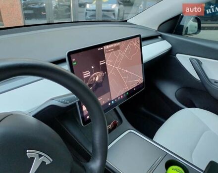 Черный Тесла Model Y, объемом двигателя 0 л и пробегом 97 тыс. км за 28000 $, фото 15 на Automoto.ua