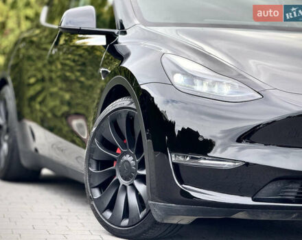 Чорний Тесла Model Y, об'ємом двигуна 0 л та пробігом 62 тис. км за 24999 $, фото 13 на Automoto.ua