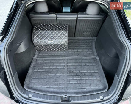 Черный Тесла Model Y, объемом двигателя 0 л и пробегом 102 тыс. км за 24999 $, фото 9 на Automoto.ua