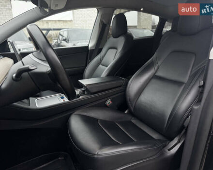 Чорний Тесла Model Y, об'ємом двигуна 0 л та пробігом 13 тис. км за 24500 $, фото 23 на Automoto.ua