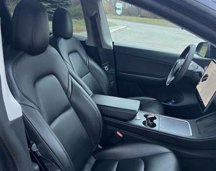 Черный Тесла Model Y, объемом двигателя 0 л и пробегом 66 тыс. км за 24950 $, фото 16 на Automoto.ua