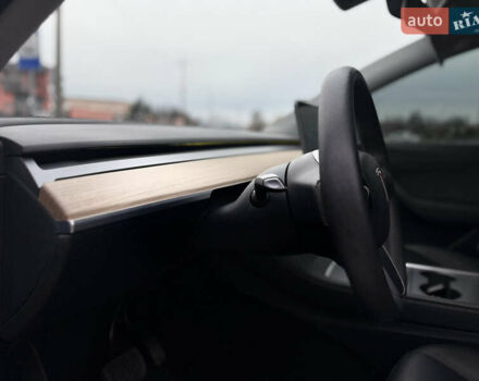 Черный Тесла Model Y, объемом двигателя 0 л и пробегом 55 тыс. км за 26300 $, фото 10 на Automoto.ua