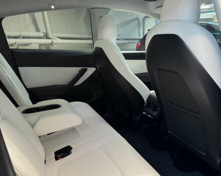Черный Тесла Model Y, объемом двигателя 0 л и пробегом 33 тыс. км за 25900 $, фото 39 на Automoto.ua