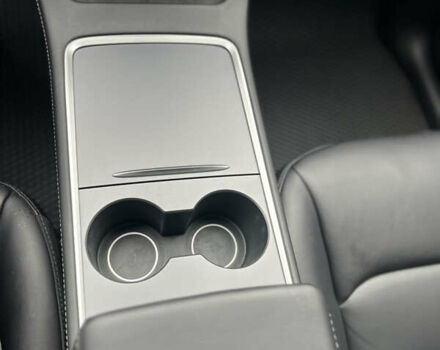 Черный Тесла Model Y, объемом двигателя 0 л и пробегом 5 тыс. км за 24999 $, фото 15 на Automoto.ua