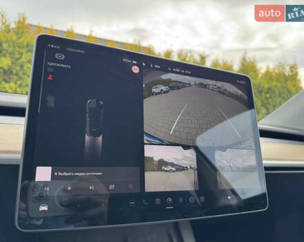 Чорний Тесла Model Y, об'ємом двигуна 0 л та пробігом 62 тис. км за 24999 $, фото 64 на Automoto.ua