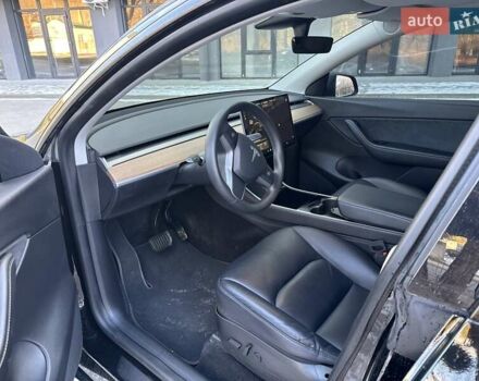 Черный Тесла Model Y, объемом двигателя 0 л и пробегом 59 тыс. км за 24900 $, фото 56 на Automoto.ua
