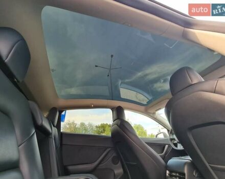 Черный Тесла Model Y, объемом двигателя 0 л и пробегом 128 тыс. км за 29999 $, фото 14 на Automoto.ua