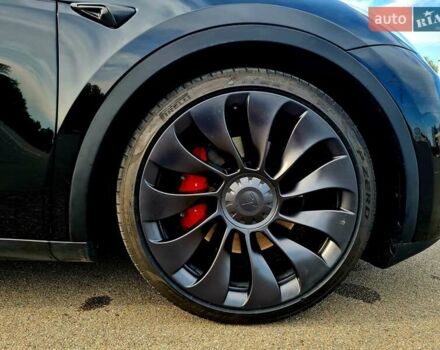 Черный Тесла Model Y, объемом двигателя 0 л и пробегом 128 тыс. км за 29999 $, фото 8 на Automoto.ua