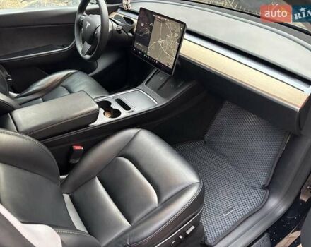 Чорний Тесла Model Y, об'ємом двигуна 0 л та пробігом 70 тис. км за 27000 $, фото 7 на Automoto.ua